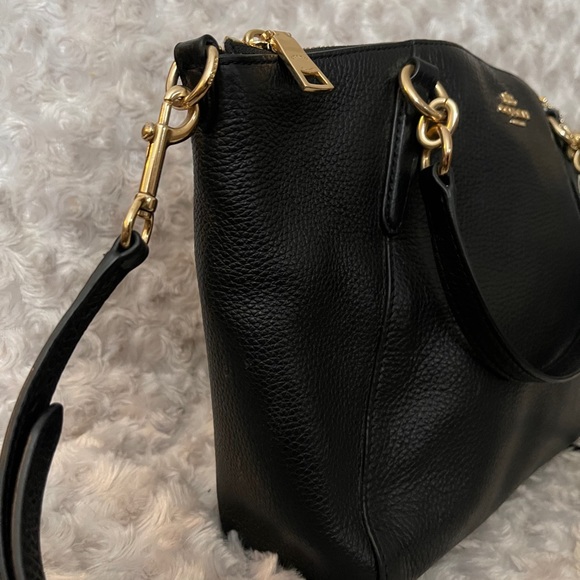 Coach Crossbody purse/bag - Picture 2 of 5